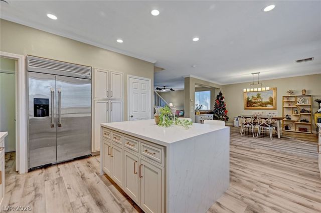 7223 Hollywood Park Avenue, Las Vegas, NV 89129