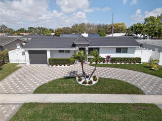 2161 NE 62nd Ct, Fort Lauderdale, FL 33308