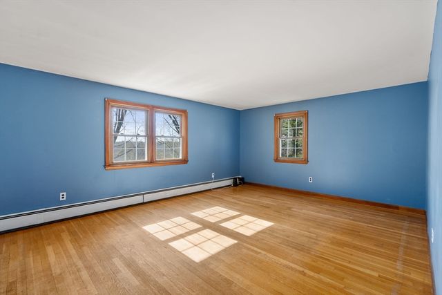 89 Center Rd, Dudley, MA 01571