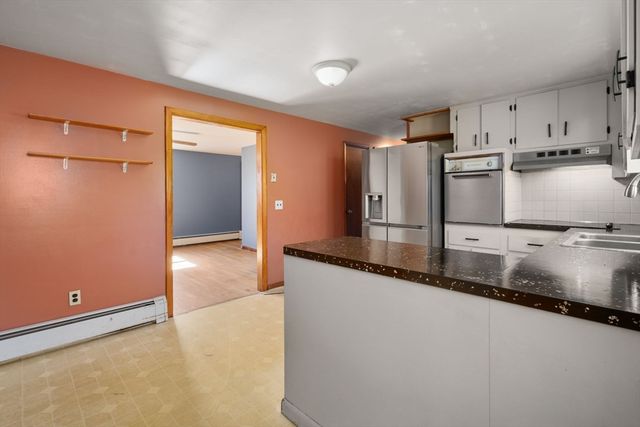 89 Center Rd, Dudley, MA 01571