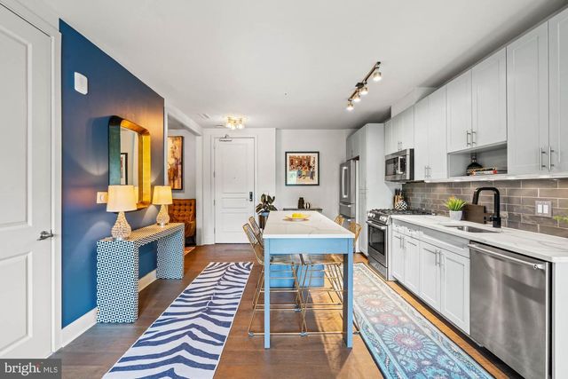 6803 CAMERON DR NW #105, Washington, DC 20012