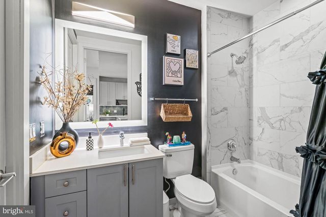 6803 CAMERON DR NW #105, Washington, DC 20012