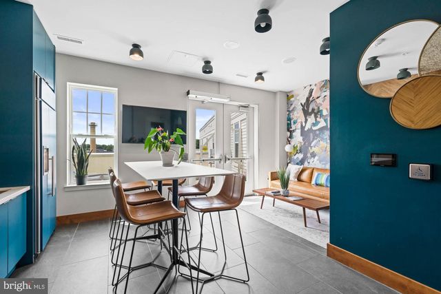 6803 CAMERON DR NW #105, Washington, DC 20012