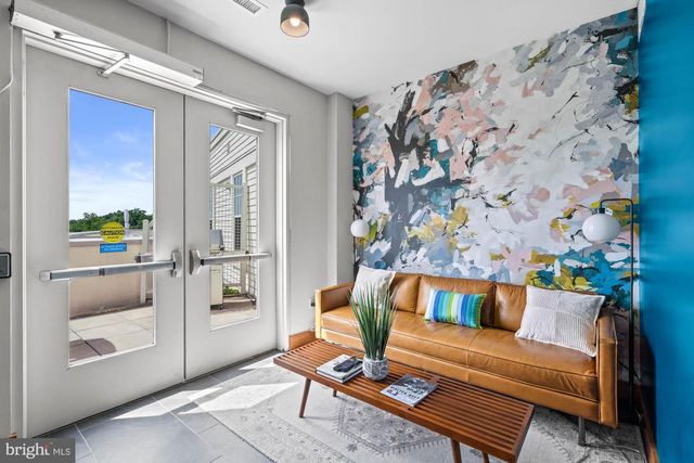 6803 CAMERON DR NW #105, Washington, DC 20012