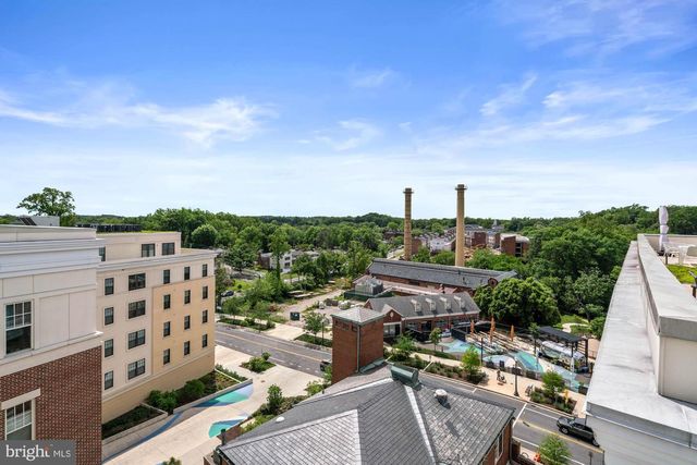 6803 CAMERON DR NW #105, Washington, DC 20012