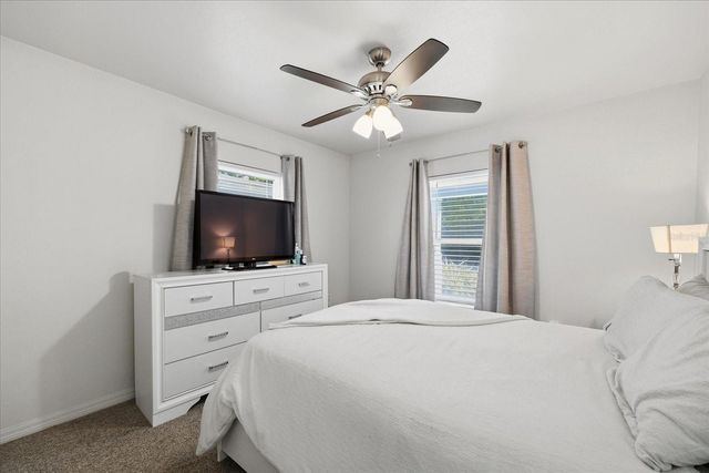 1827 48TH STREET S, St Petersburg, FL 33711