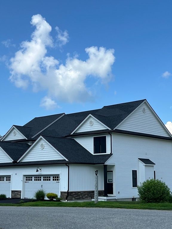 1 Compass Point Drive 55, Douglas, MA 01516