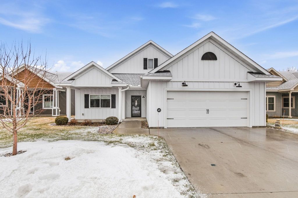 45 Waterford Lane, Waite Park, MN 56387