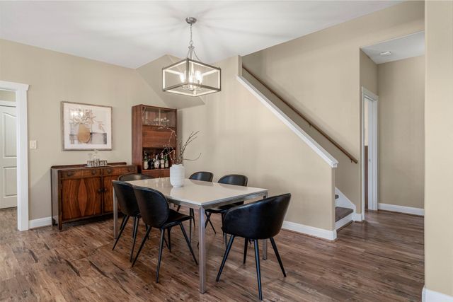 1005 Canyonwood DR, Dripping Springs, TX 78620