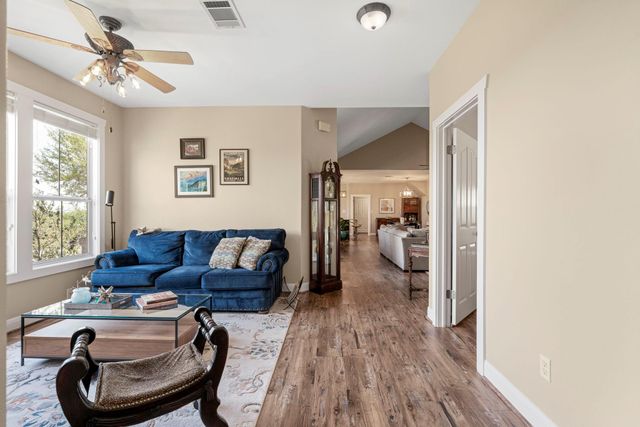 1005 Canyonwood DR, Dripping Springs, TX 78620