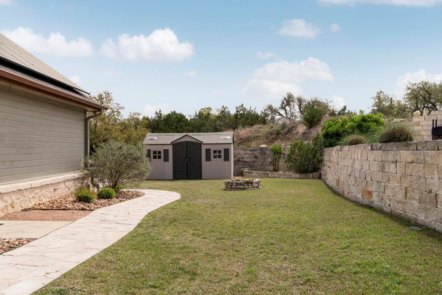 1005 Canyonwood DR, Dripping Springs, TX 78620