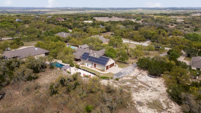 1005 Canyonwood DR, Dripping Springs, TX 78620