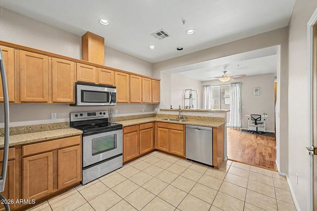 1225 N 36TH Street 1140, Phoenix, AZ 85008