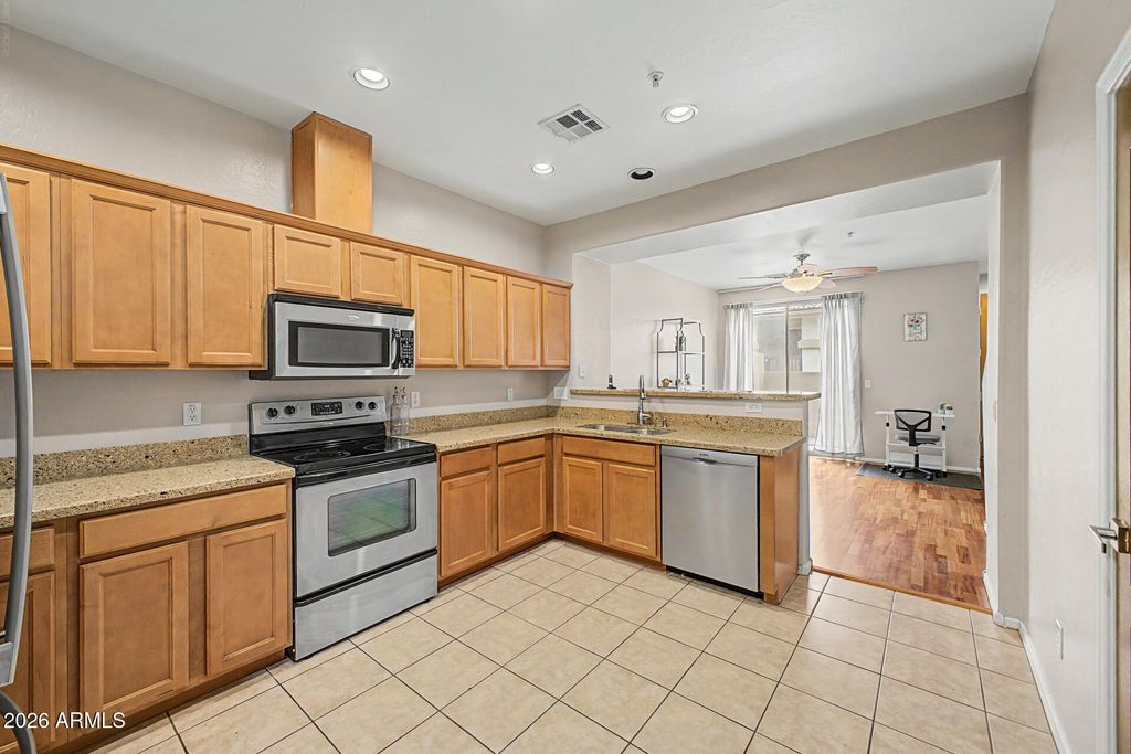 1225 N 36TH Street 1140, Phoenix, AZ 85008 — photo 2