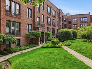 622 Judson Avenue 2, Evanston, IL 60202