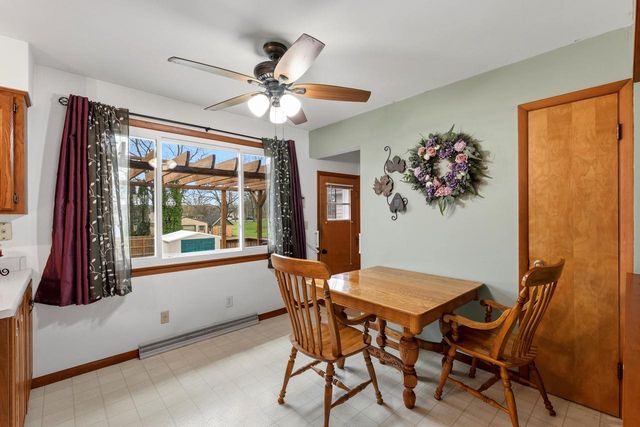 127 E Davis Street, Beaver Dam, WI 53916