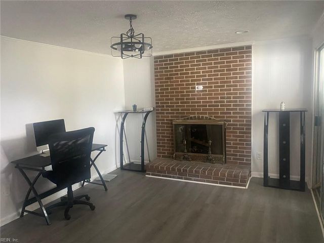 17 Janet DR, Hampton, VA 23661