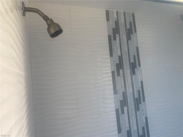 17 Janet DR, Hampton, VA 23661