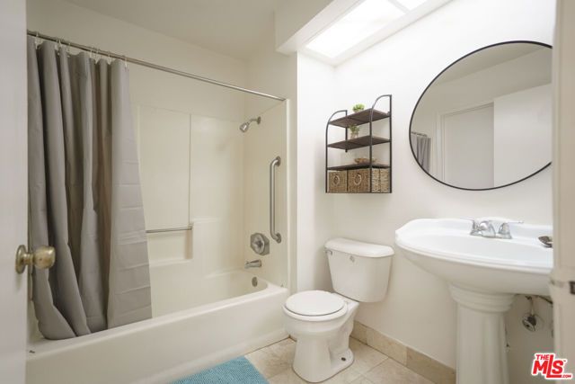 1119 Albany Street 335, Los Angeles, CA 90015