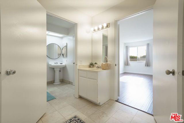 1119 Albany Street 335, Los Angeles, CA 90015