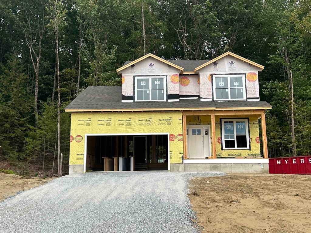 66 Rosewood Lane, Milton, VT 05468