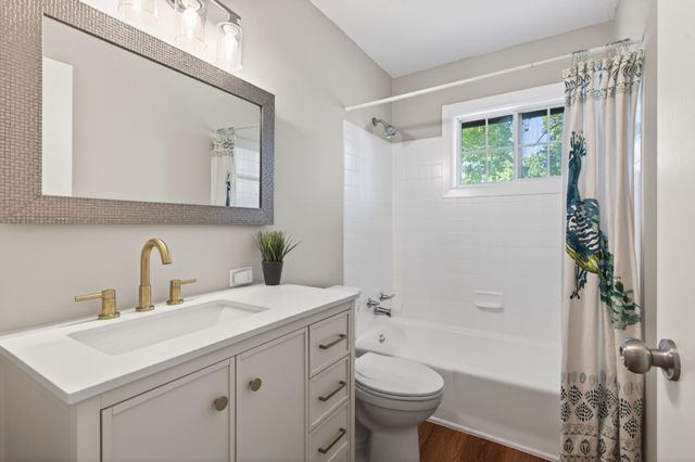 8423 Innsdale Avenue S, Cottage Grove, MN 55016