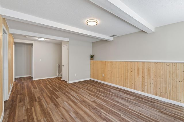 8423 Innsdale Avenue S, Cottage Grove, MN 55016