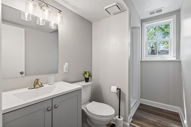8423 Innsdale Avenue S, Cottage Grove, MN 55016