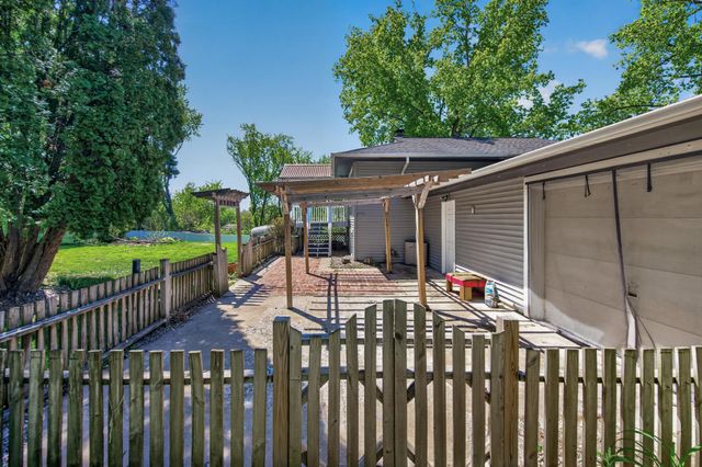 8423 Innsdale Avenue S, Cottage Grove, MN 55016