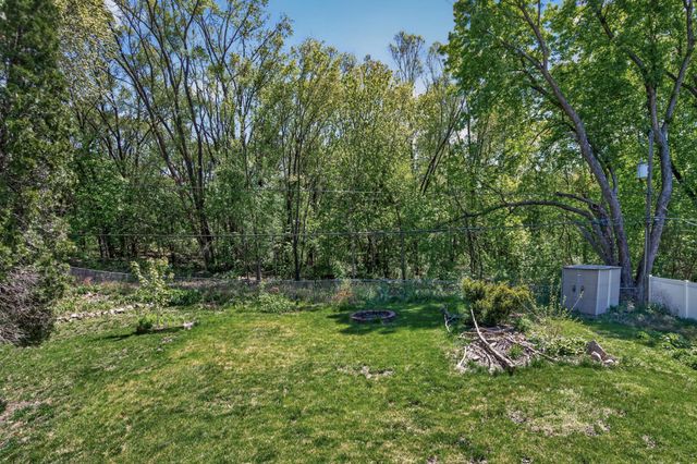 8423 Innsdale Avenue S, Cottage Grove, MN 55016