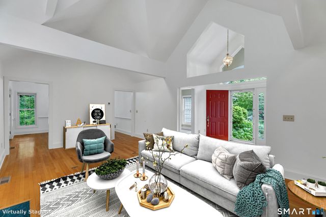 19 Whitehall Lane, Groton, CT 06355