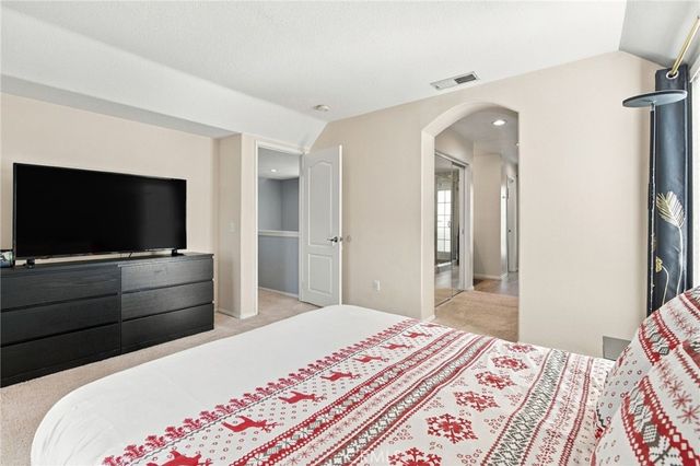 23301 Anacapa, Valencia, CA 91354