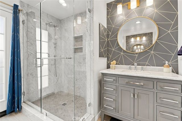 23301 Anacapa, Valencia, CA 91354