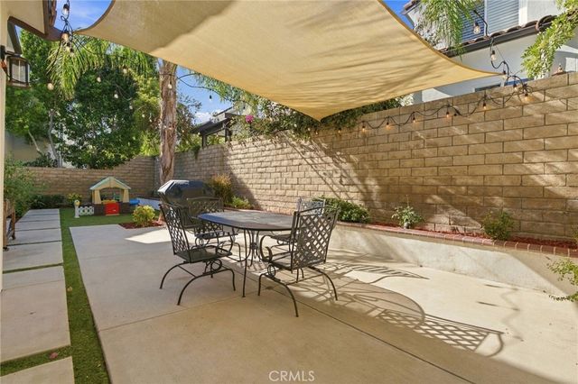 23301 Anacapa, Valencia, CA 91354