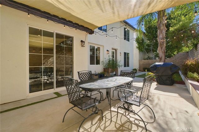 23301 Anacapa, Valencia, CA 91354