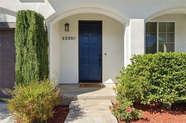 23301 Anacapa, Valencia, CA 91354