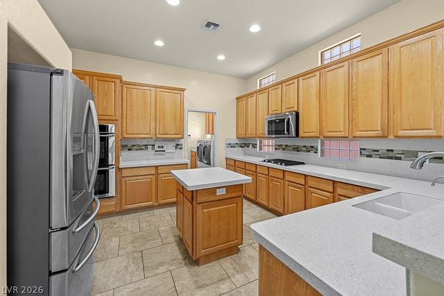 2006 Poppywood Avenue, Henderson, NV 89012