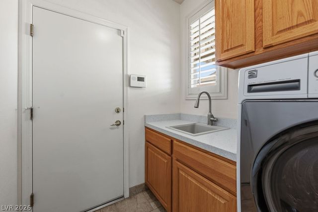 2006 Poppywood Avenue, Henderson, NV 89012