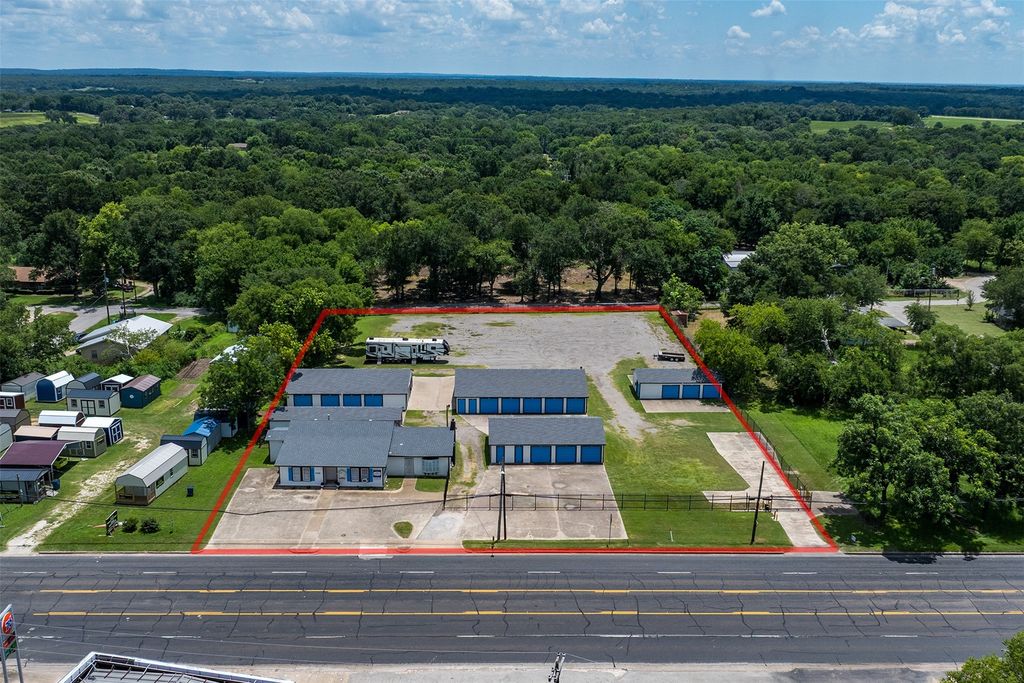420 E Royall Boulevard, Malakoff, TX 75148