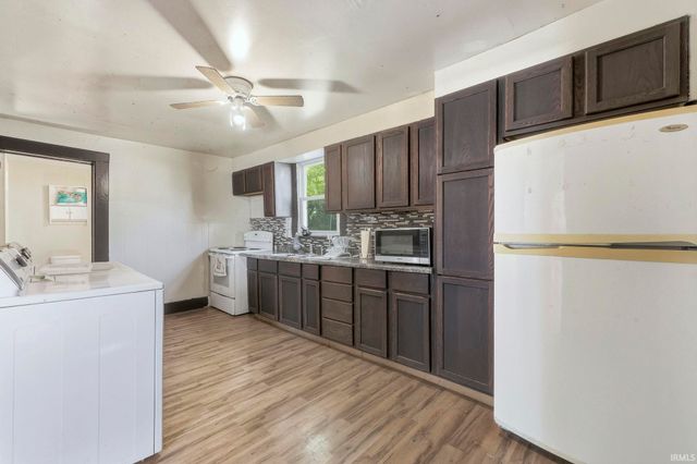 736 Woodlawn Avenue, Huntington, IN 46750