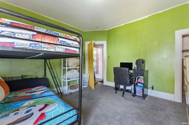 736 Woodlawn Avenue, Huntington, IN 46750