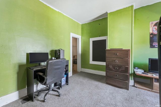 736 Woodlawn Avenue, Huntington, IN 46750