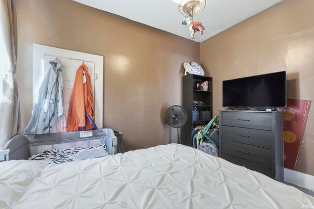 736 Woodlawn Avenue, Huntington, IN 46750