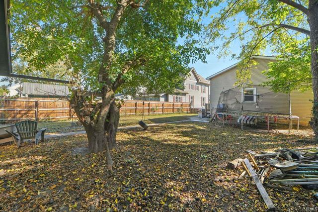 736 Woodlawn Avenue, Huntington, IN 46750