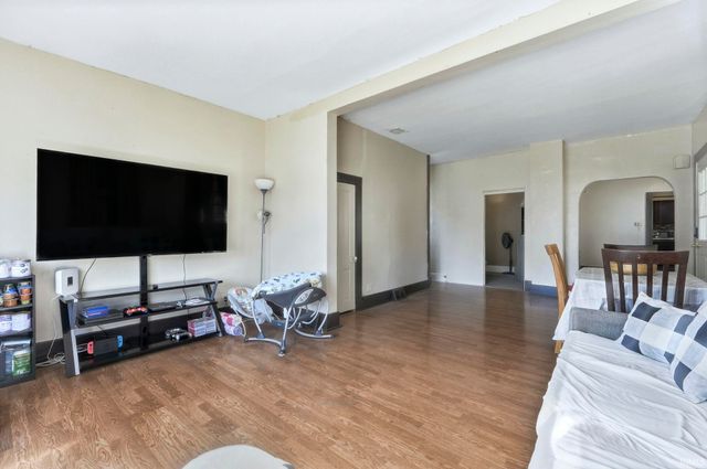 736 Woodlawn Avenue, Huntington, IN 46750