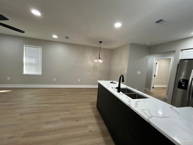 721 W Jordan St, Pensacola, FL 32501