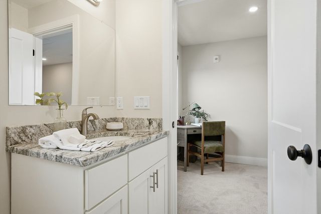 7 Water Street 4, Plymouth, MA 02360