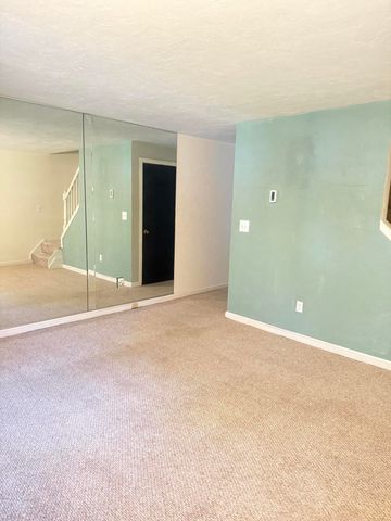 300 Falmouth Road APT 19C, Mashpee, MA 02649
