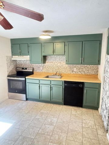 300 Falmouth Road APT 19C, Mashpee, MA 02649