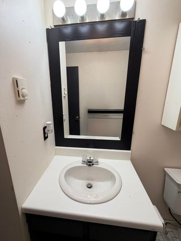 300 Falmouth Road APT 19C, Mashpee, MA 02649